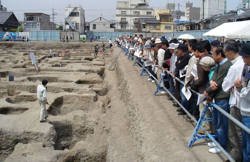 財団法人京都市埋蔵文化財研究所が行った発掘調査の現地説明会