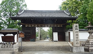 御香宮神社の神門