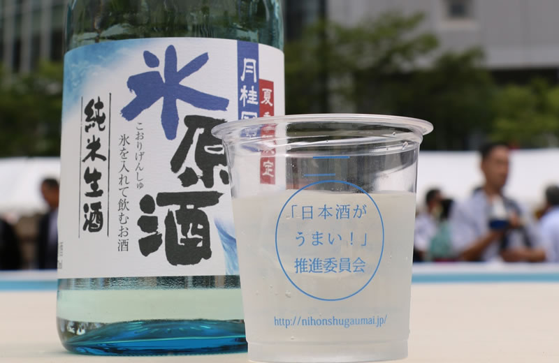 冷酒の楽しみ方 冷やして 氷を浮かべてオンザロックで 知る 学ぶ お酒の博物誌 月桂冠 ホームページ