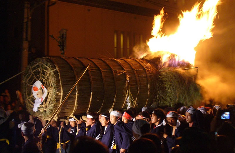 三栖神社「炬火祭」（きょかさい） 