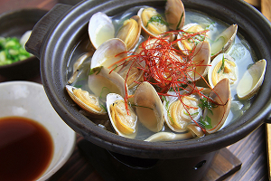 春を味わうアサリの酒蒸し